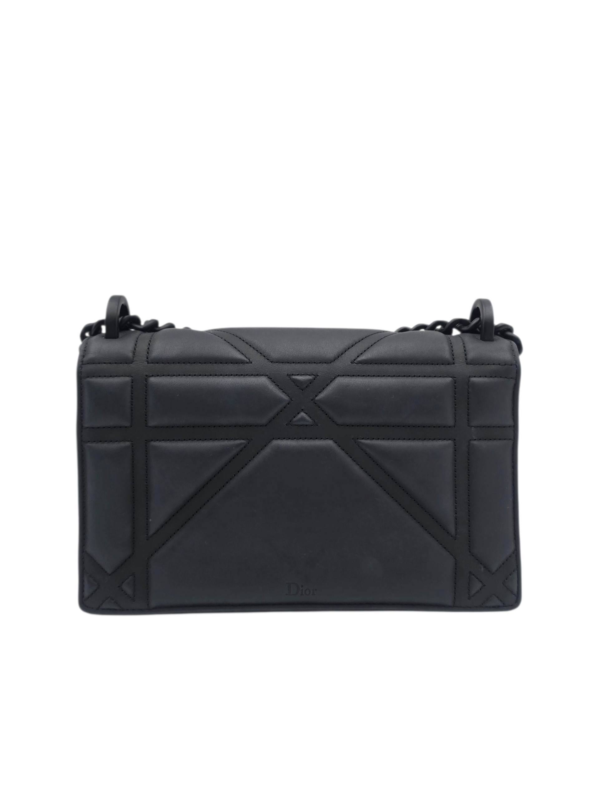 Diorama Black Shoulder Bag in Calfskin, Black Metal Chain hardware