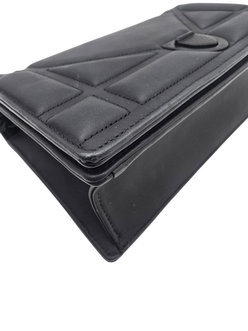 Diorama Black Shoulder Bag in Calfskin, Black Metal Chain hardware