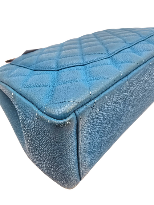 Classic Maxi Blue Shoulder Bag in Caviar Leather, Silver hardware